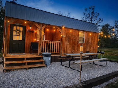 Cozy quiet country getaway just minutes from the Current River
