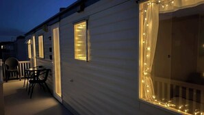 Terrace/patio - Seaside Caravan , Free WiFi , Pet friendly (Skegness)