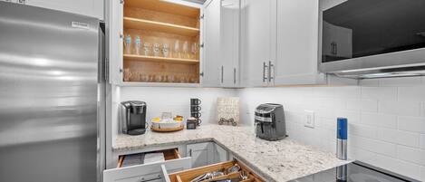 Microwave, oven, stovetop, dishwasher