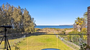 Property grounds - Sandy Place Beach House (Long Beach)