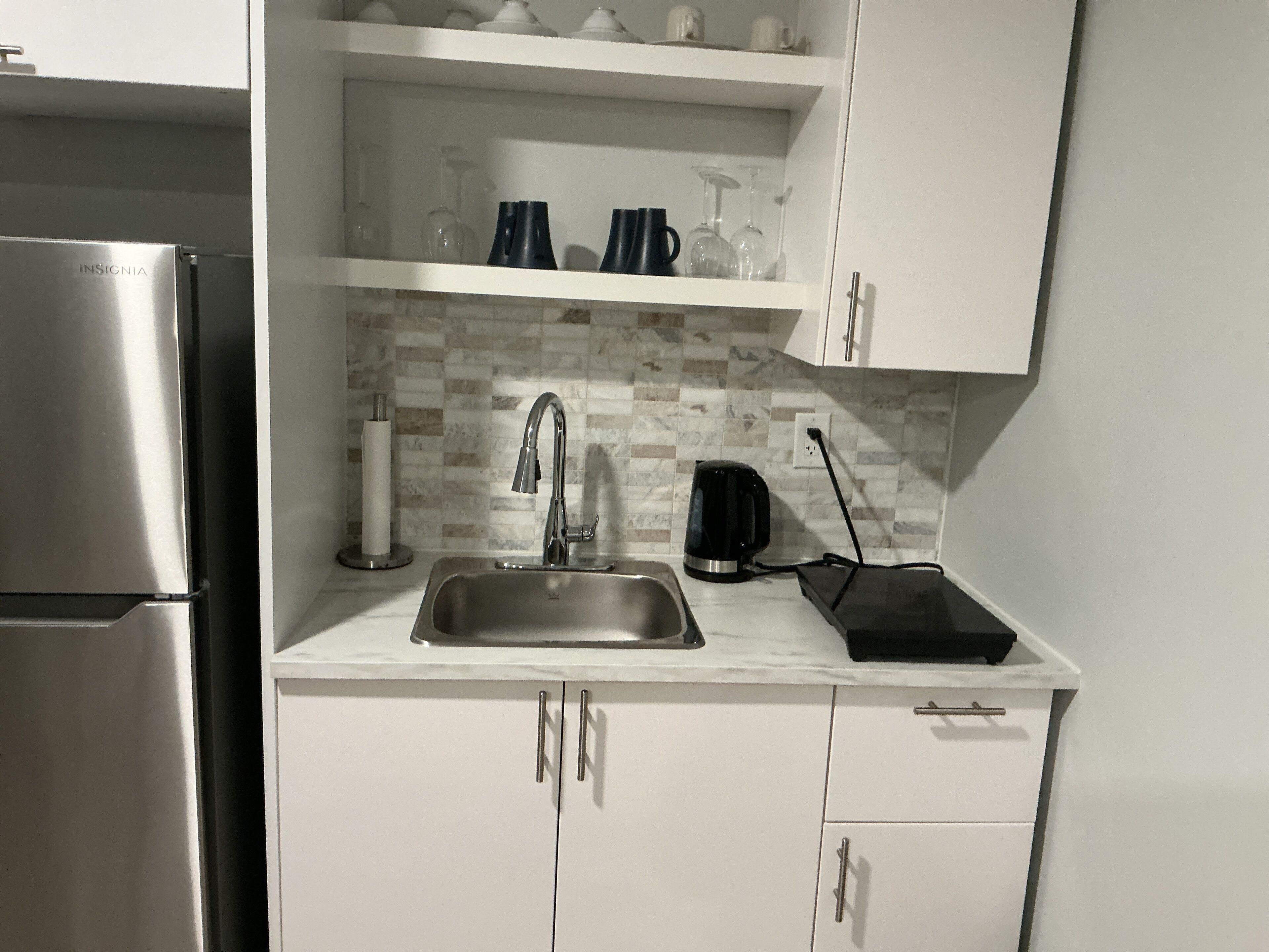 雪櫃、爐具、電熱水壺、提供環保清潔產品