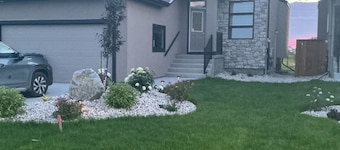 "Modern 2BR Suite with Private Entrance, Workspace, A/C & Parking in Sage Creek"