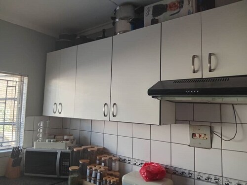 Welcoming Bed & Breakfast with Air Conditioning in the Heart of Windhoek