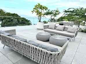 Lejlighed - 1 kingsize-seng - adgang til pool - havudsigt (Bolongo 005 1BR) | Terrasse/gårdhave