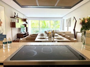 Apartamento, várias camas, acesso à piscina, vista para o oceano (Bolongo 005 3BR) | 3 quartos, individualmente decorados, individualmente mobiliados