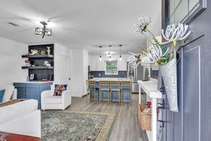 Interior - Closest AirBNB to Davis Wade Stadium | 3BR Game-Day Home | Shuttle to Game (Starkville)