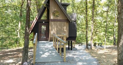 The Birdhouse | Tree house | Cozy & Peaceful Near MSU