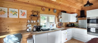2 bedroom accommodation in Sevenoaks