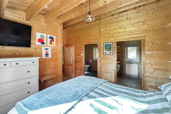 Double bedroom | The Cabin, Sevenoaks