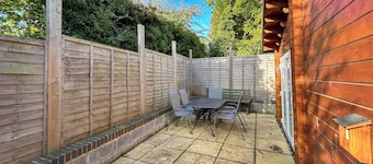 2 bedroom accommodation in Sevenoaks