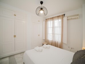 3 Schlafzimmer, Bügeleisen/Bügelbrett, Internetzugang, Bettwäsche