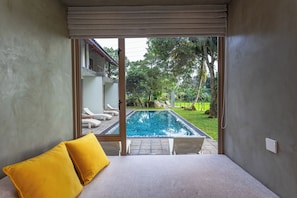 Habitació doble exclusiva, vistes al jardí | Habitacions insonoritzades, planxa i posts de planxar i wifi gratuïta 