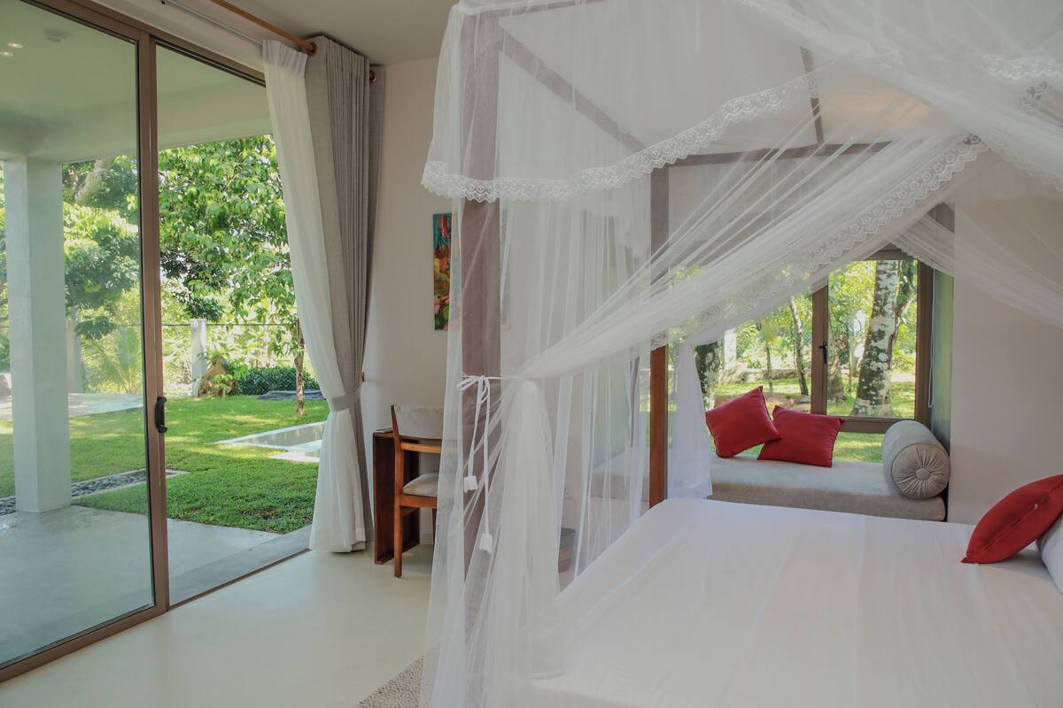 Double Room, Garden View | Soundproofing, iron/ironing board, free WiFi
