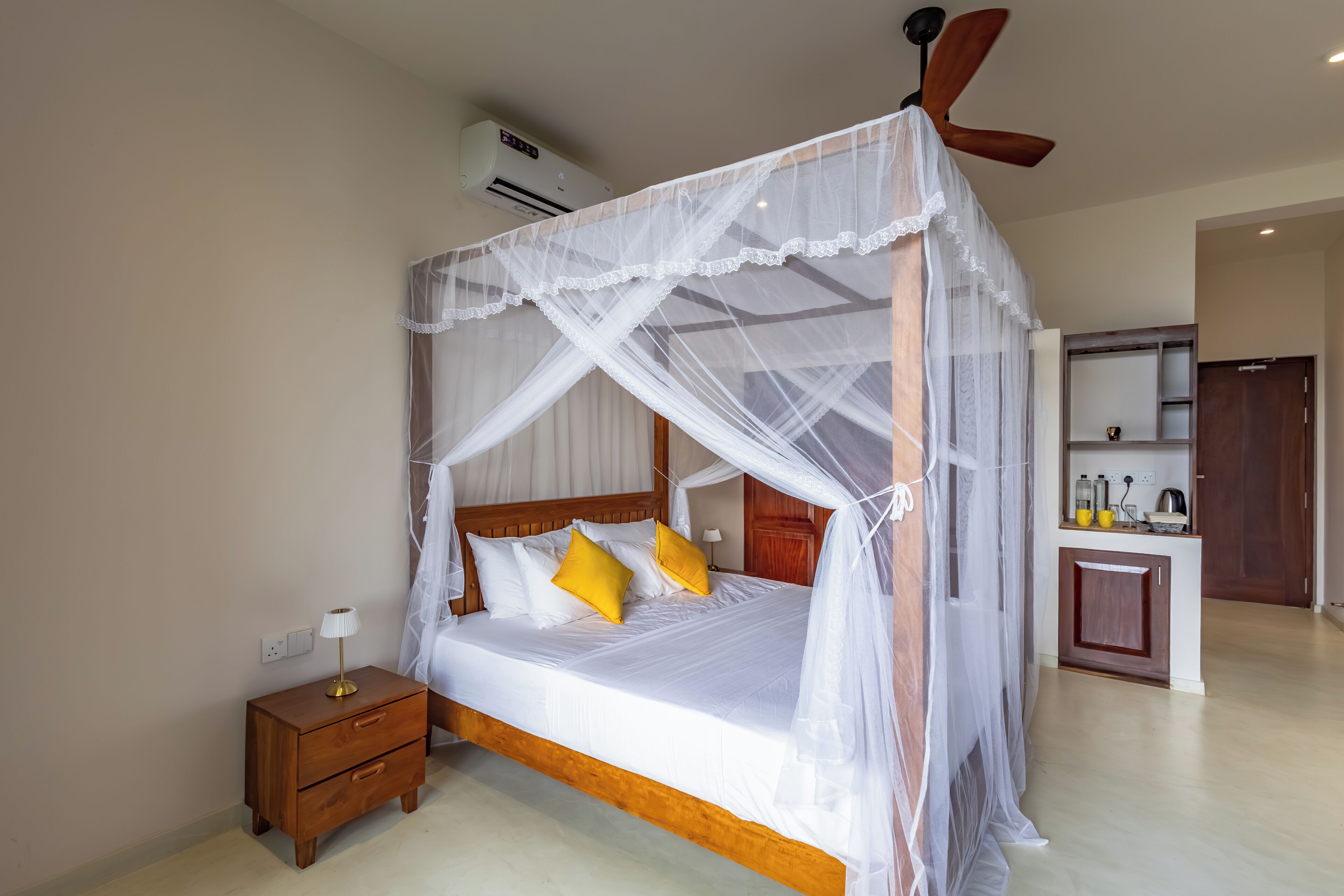 Soundproofing, iron/ironing board, free WiFi