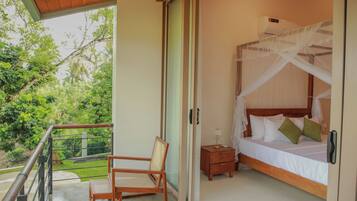 Doppia Deluxe, balcone, vista giardino | Insonorizzazione, ferro/asse da stiro, Wi-Fi gratuito