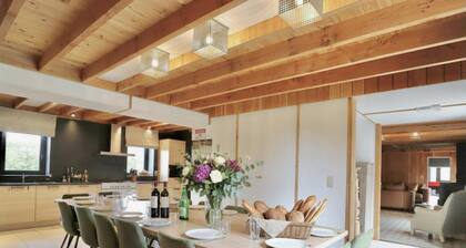 Cozy family retreat with swimming pool and sauna