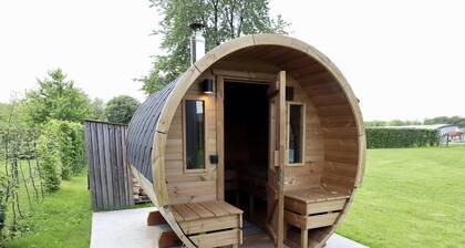 Gîte familial accueillant avec piscine et sauna.