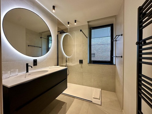 Luxuriöse Wohnung mit Wellnessbad in Durbuy
