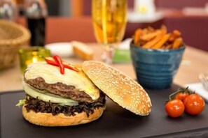 Food and drink - Holiday Inn Berlin - City East Side (Berlin)