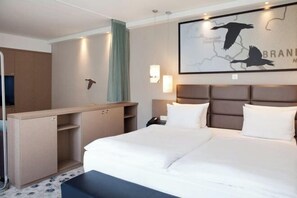 Cribs/infant beds - Holiday Inn Berlin City East Side (Berlin)