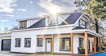 NEW 4 bedroom house close to BSU, Boise airport, & downtown Boise. Pet friendly