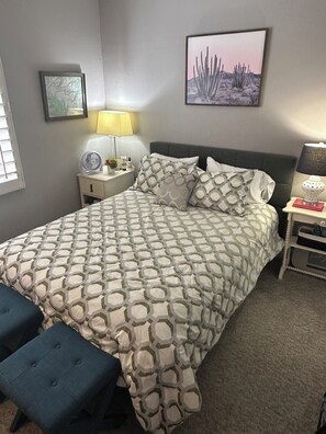 4 bedrooms, desk, iron/ironing board, free WiFi