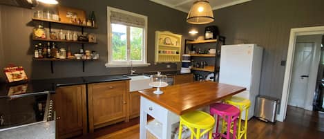 Four, plaque de cuisson, lave-vaisselle