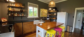 Awen Cottage - Delightful Romantic Getaway