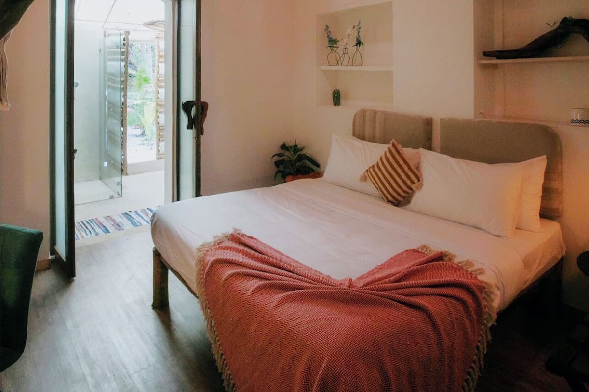 Double Room, Patio, Garden View | In-room safe, iron/ironing board, free WiFi
