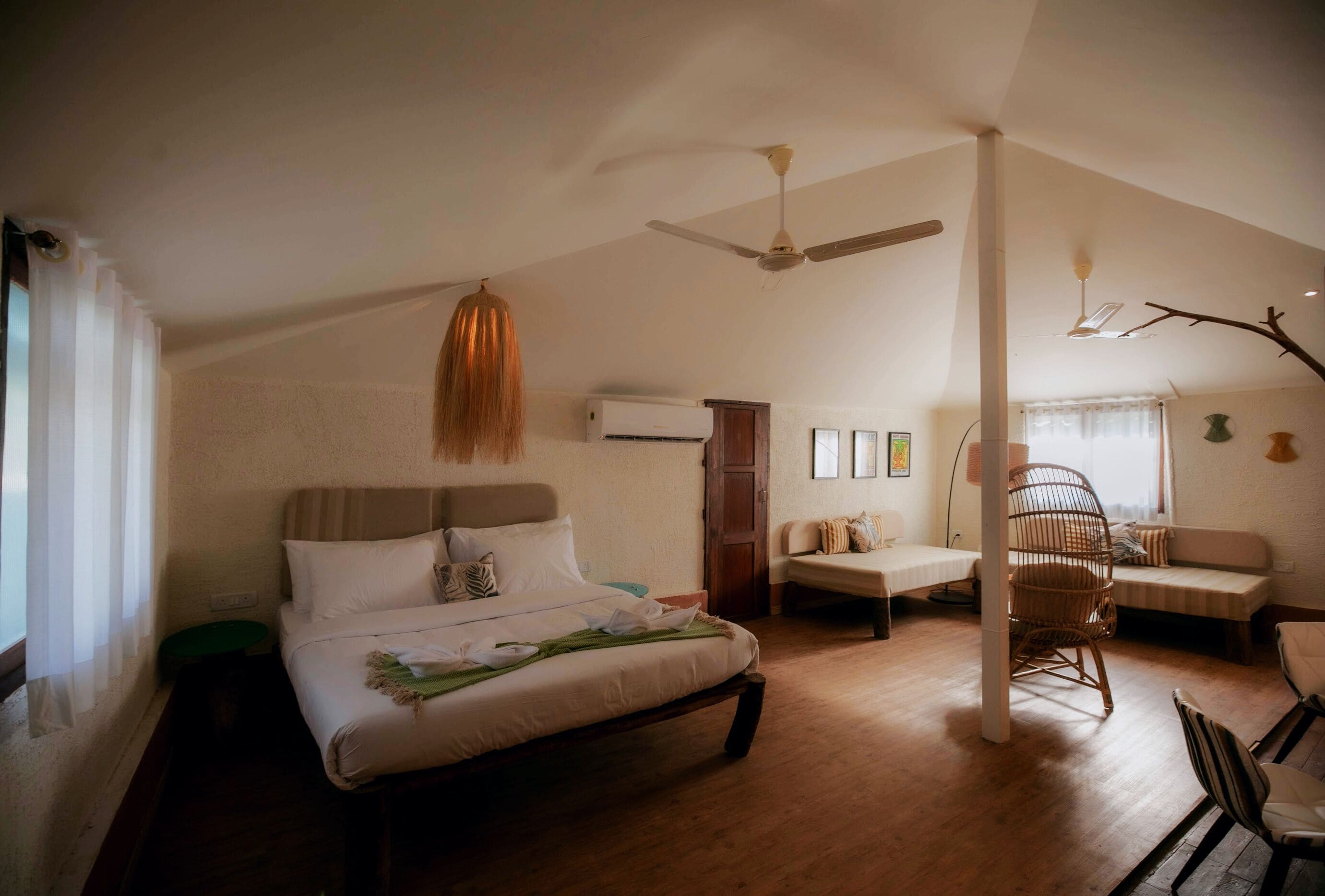 Junior Studio Suite, Garden View | In-room safe, iron/ironing board, free WiFi, bed sheets