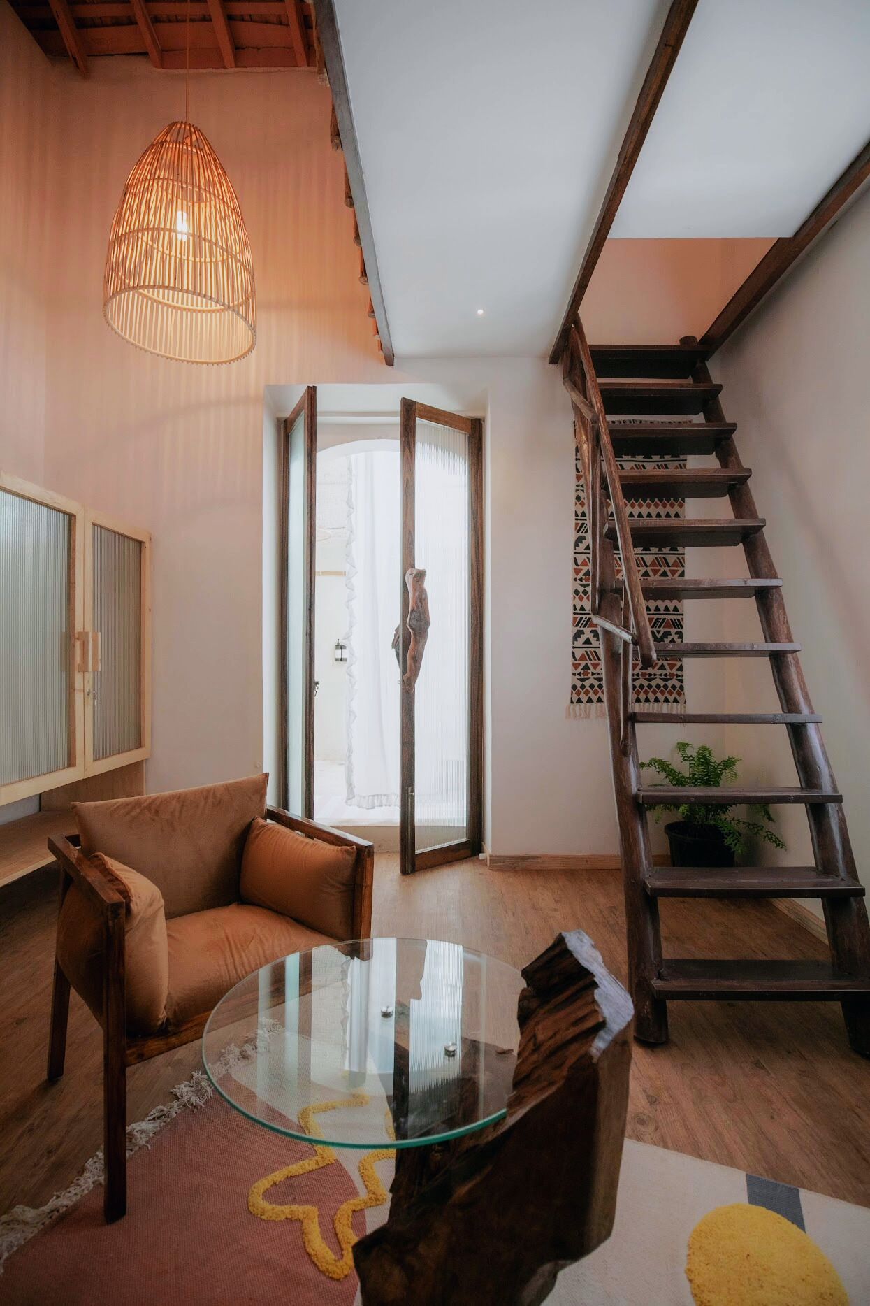 Junior Suite with Private Pool | Két bảo mật tại phòng, bàn ủi/dụng cụ ủi quần áo 