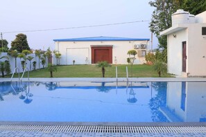 Premium Room | Pool | 12 outdoor pools - Evana Rajaji  (Ganga Bhogpur Malla)