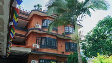 Fachada de la propiedad