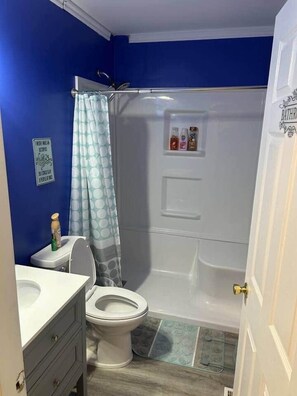 Towels, toilet paper