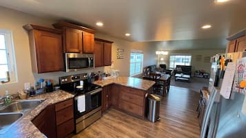 Microwave, oven, stovetop, dishwasher