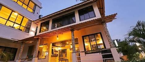Front of property - evening/night