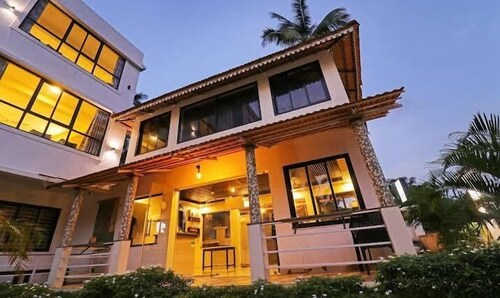 Morjim Pride Hotel with Swimming Pool near Morjim Beach