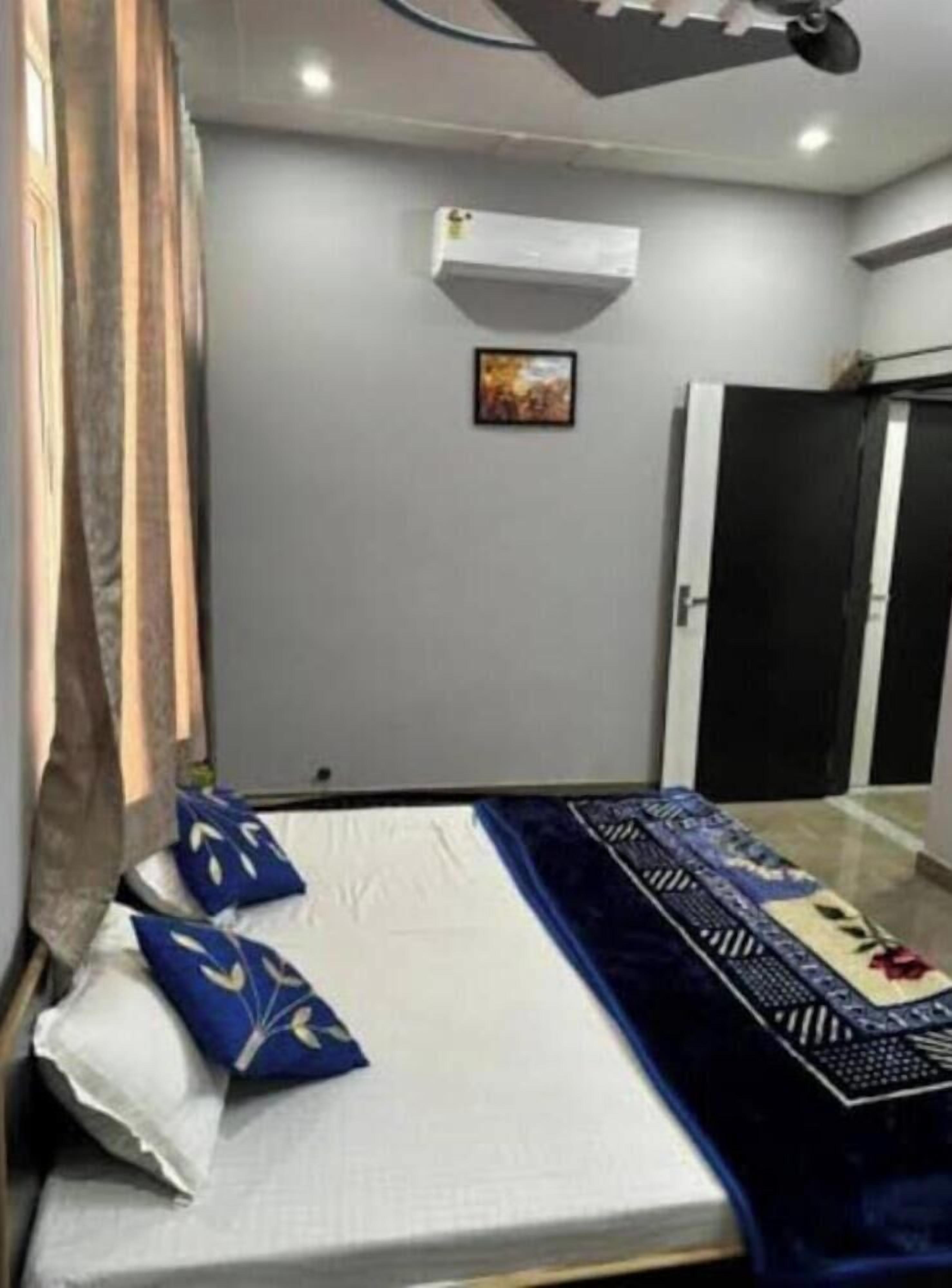 Habitació doble bàsica, vistes a la ciutat | Wifi gratuïta 