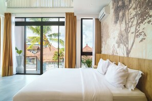 3 habitaciones, tabla de planchar con plancha, wifi y ropa de cama 