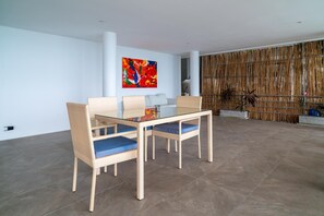 ロビー応接スペース