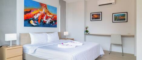 Appartement, balcon, vue sur lâocĂ©an | Coffre-fort, espace de travail pour ordinateurs portables