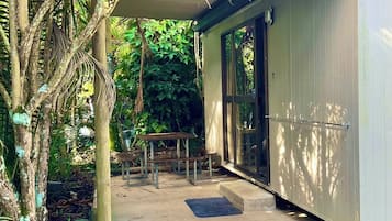 Basic Studio, Patio | Terrace/patio