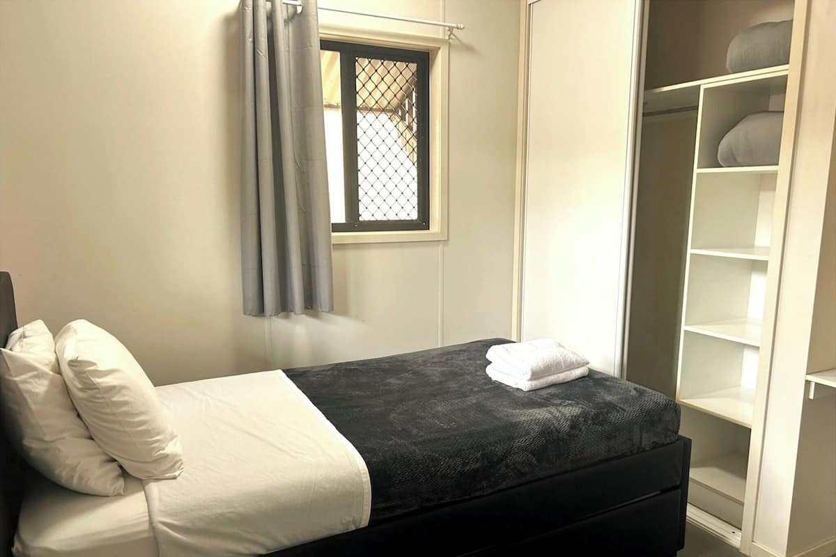 Villa | Fer et planche Ă repasser