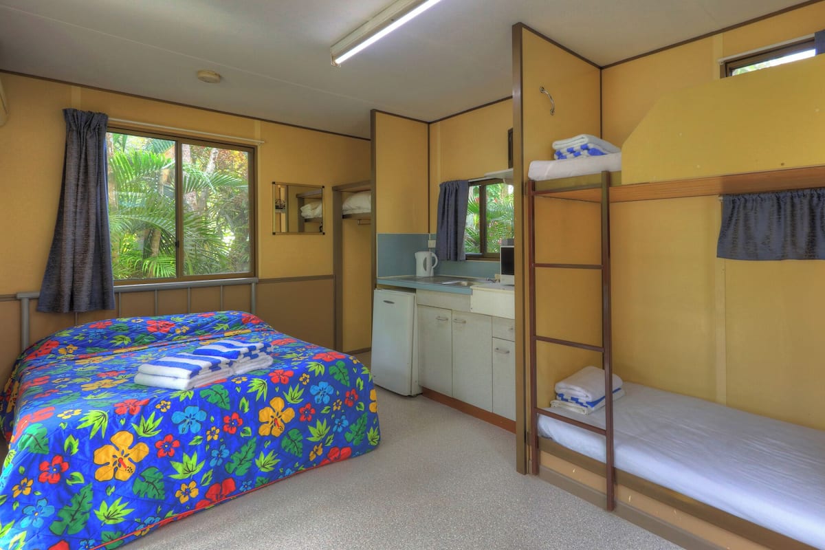 Basic Studio, Patio | Private kitchenette