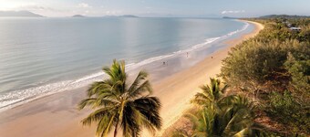 Tropical Hibiscus Caravan Park