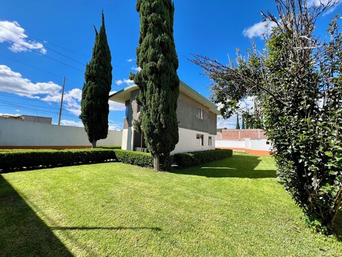 "Casa Caballos - Ideal for 7 people with large garden in Acolman"