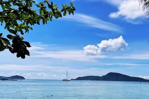 Unclassified image, 3 of 22, button - Two Bedrooms Penthouse Seaview Rawai Beach Phuket (Phuket)
