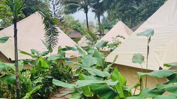 Mặt tiền nơi lưu trú