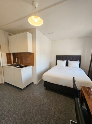 Double Room, Garden View | Laptop workspace, free WiFi, bed sheets - Nox Hotel (Huddinge)