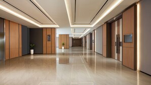Hallway - Oakwood Yogyakarta (Yogyakarta)